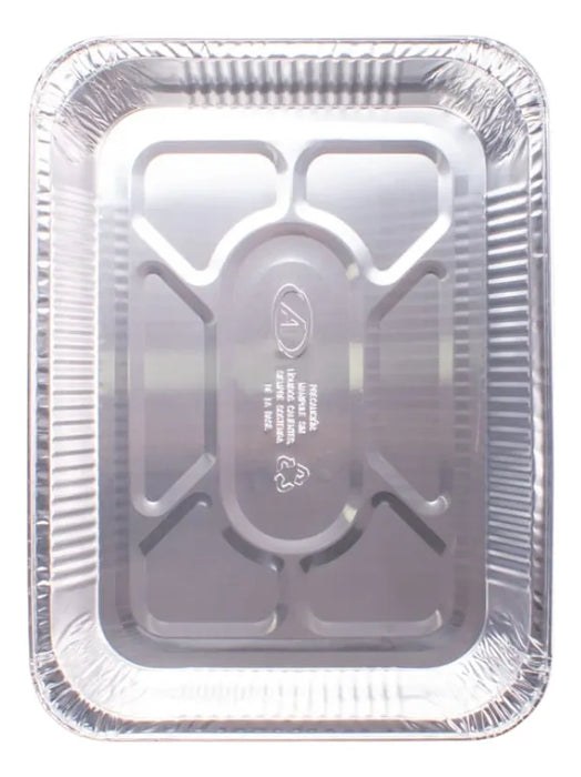 Pavera de aluminio rectangular ideal para preparar y transportar lasaña, pollo y otros platillos.